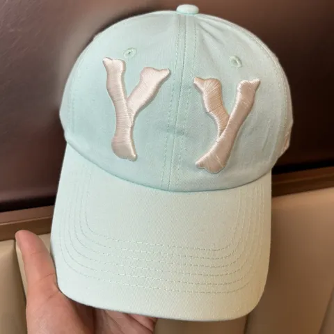 Korean Style Niche Vintage Washed Distressed Cotton Baseball Cap For Men Women Curved Brim Adjustable Embroidered Letter Peaked Hat Sunshade Travel