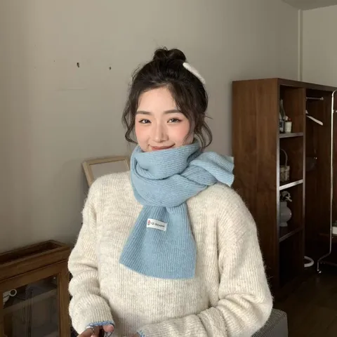 Women's Winter Warm Knitted Scarf Soft Wool Blend Solid Color Thickened Neck Warmer Fashion Casual Chic Muffler Daily Wear
