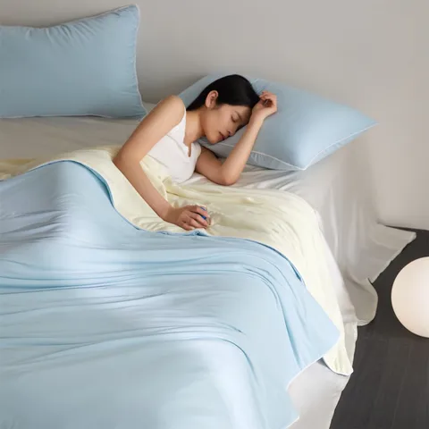 Suave Edredón de Verano Refrescante Manta Ligera Transpirable Estilo Minimalista Ropa de Cama