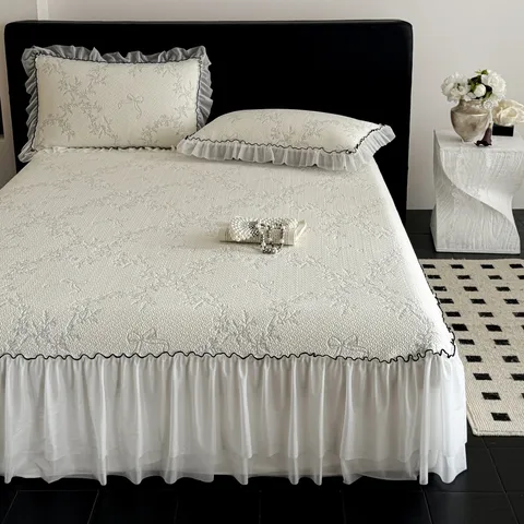 Korean Style PE Jacquard Ice Silk Cooling Mat Bed Skirt Set Summer Breathable Bedding Set With Delicate Lace Ruffle