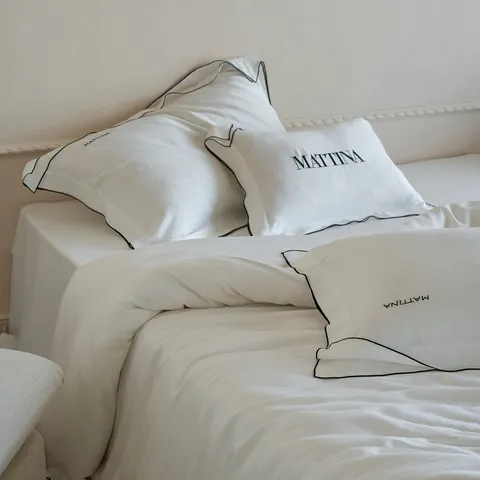 Luxury Solid Color Tencel Lyocell Fiber Bedding Sets Embroidered Soft Ice Silk Cool Bed Sheet Four Piece Set
