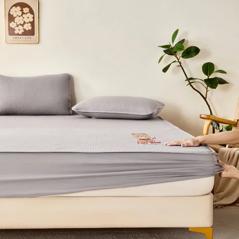 Wasserdichtes Spannbettlaken Matratzenschutz Polyester Süßer Bär Druck Atmungsaktive Bettbezug Für Zuhause Schlafzimmer