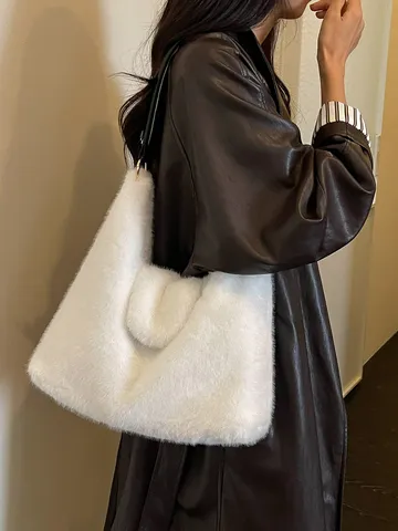 Women Trendy Plush Shoulder Bag Large Capacity Fluffy Tote Bag Soft Warm Furry Messenger Hobo Bag For Autumn Winter Commute Daily