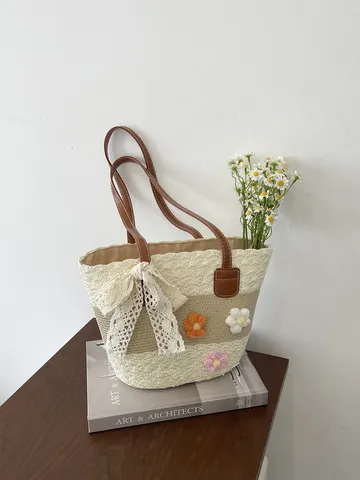 Womens Straw Woven Shoulder Bag Summer Beach Vacation Handbag With Floral Bow Patchwork Casual Commuter Tote Bag