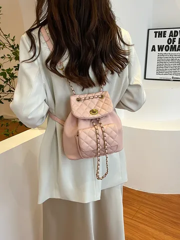 Mujer Pequeña Mochila Acolchada de Cuero PU Cadena Casual Viaje Mochila Moda Mini Bolsa Escolar Con Cierre de Giro