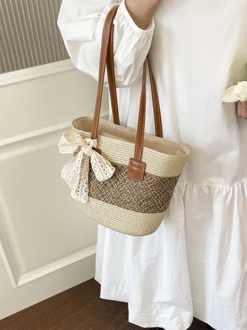 Womens Straw Woven Shoulder Bag Casual Vacation Beach Tote Handbag PU Leather Strap Bowknot Design Stylish Daily Purse