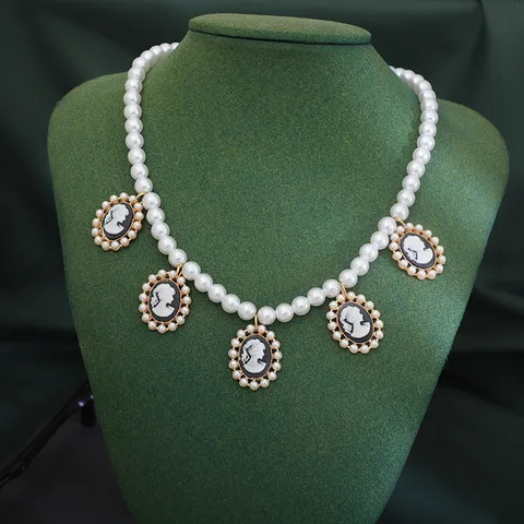 Vintage Franse Stijl Cameo Portret Hanger Parel Ketting Barok Kralen Trui Ketting Mode Sieraden Voor Vrouwen