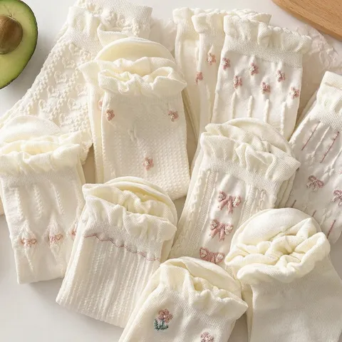 Japanese Sweet Mid-Calf Socks For Women Lace Ruffle Bowknot Floral Embroidery Polyester Knitting Breathable Crew Socks