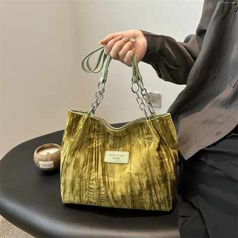 Women Fashion Velvet Tote Bag Large Capacity Casual Chain Shoulder Bag Soft Letter Top Handle Commuting Daily Bag For Women