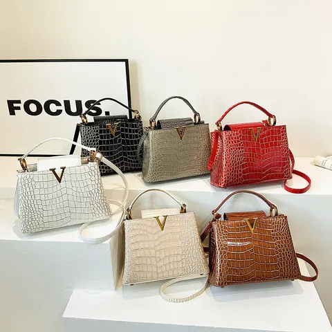 Women's Crocodile Pattern PU Leather Handbag Luxury Designer Style Shoulder Bag Large Capacity Crossbody Tote Bag
