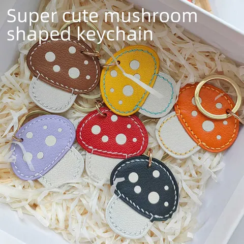 Cute Mushroom Shape Leather Keychain Color Blocking Car Key Ring Fashion Bag Pendant Key Holder Accessory