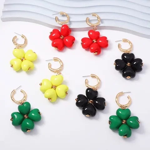 Pendientes colgantes de trébol de cuatro hojas con forma de corazón retro francés aleación resina pendientes coloridos para mujeres accesorios de joyería de moda