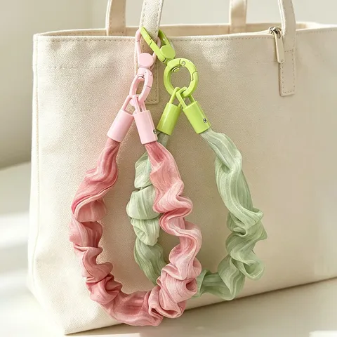 Mujer Llavero de Correa de Gasa Plisada Lindo Colgante de Bolso Llavero Suave y Ligero Ambiente de Verano Accesorios Versátiles