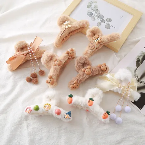 Autumn Winter Large Plush Hair Claw Cute Bear Tassel Shark Clip Fluffy Faux Fur Hair Catch Accessories For Women