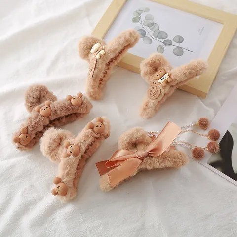 Autumn Winter Large Plush Hair Claw Cute Bear Tassel Shark Clip Fluffy Faux Fur Hair Catch Accessories For Women