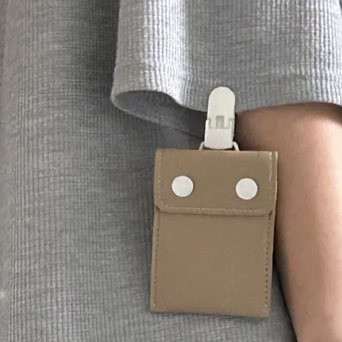 Portable Baby Pacifier Storage Bag Multifunctional Waterproof PU Leather Infant Diaper Pouch Stroller Hanging Organizer