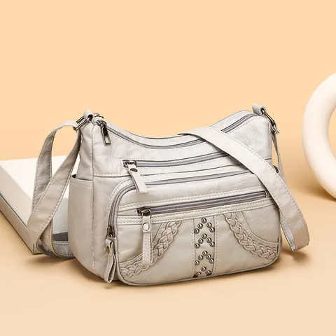 Borsa a Tracolla in Morbida Pelle PU da Donna Borsa a Spalla Casual con Compartimenti Multipli e Borchie Grande Capacità