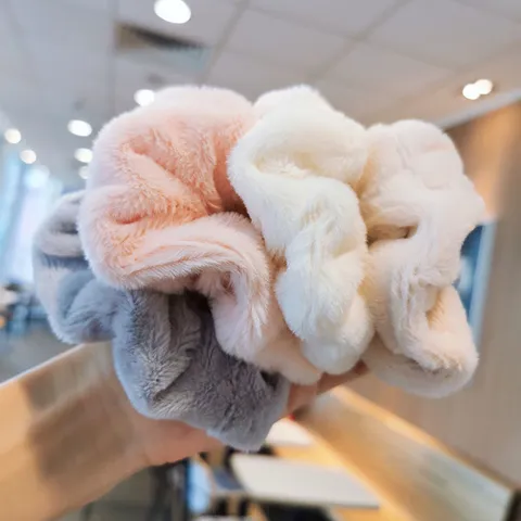 Chouchou da Donna in Peluche Alla Moda Elastici per Capelli Morbidi e Soffici Fasce per Capelli Elastiche Grandi Caldi Portacoda di Cavallo Sfocati Copricapo per Autunno Inverno Casual Quotidiano