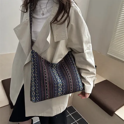 Damen Mode Ethnischer Stil Gewebte Umhängetasche Großes Fassungsvermögen Crossbody Achseltasche Lässige Tragetasche Vintage Handtasche