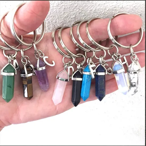 Natürlicher Kristall Sechseckige Säule Schlüsselanhänger Mit Metall Buchstabe Anhänger A-Z DIY Heilstein Schlüsselanhänger Tasche Schmuck