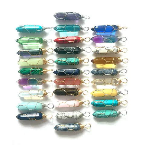 Handgemachter Drahtgewickelter Natürlicher Kristall Sechseckige Säule Anhänger Geometrischer Kugel Stil Legierung Stein Anhänger Ohne Kette Für Unisex Schmuck DIY Großhandel