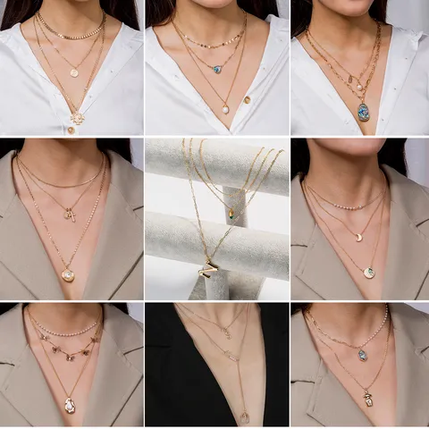 Collier Pendentif Superposé en Alliage Vintage pour Femme Motif Croix Papillon Étoile Superposition Chaîne de Perles Artificielles Bijoux Cadeau