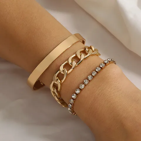 Juego de Pulseras Multicapa de Diamantes de Imitación con Cadena Gruesa Punk para Mujer Brazalete de Cobre Chapado en Oro Joyería Personalizada Exagerada