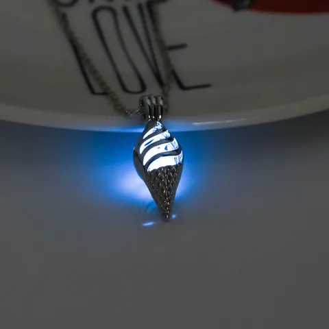 Halloween Leuchtend Conch Anhänger Halskette Für Damen Legierung Ausgehöhlt Öffnend Glow In The Dark Gliederkette Schmuck Geschenk