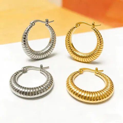 Fashion 18K Gold Plated Stainless Steel Crescent Moon Ribbed Hoop Earrings For Women Minimalist Hollow Jewelry Accessories
