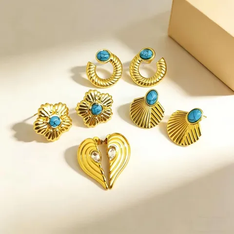 French Vintage Stainless Steel Gold Earrings For Women Rhinestone Palace Style Geometric Flower Heart Hoop Stud Earrings Luxury Fashion Jewelry Gift
