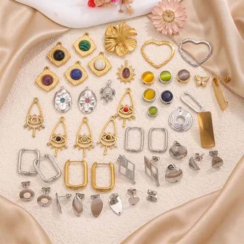 Pendentif Géométrique Cœur Mauvais Œil Vintage en Acier Inoxydable Strass Cristal Breloque Tige Boucle Oreille pour DIY Création Bijoux Collier Accessoires