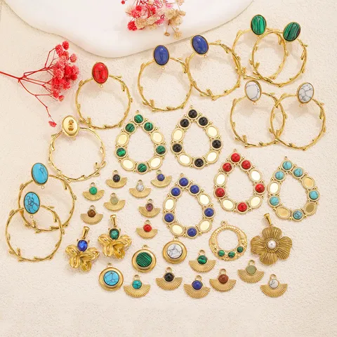 Pendentifs en Acier Inoxydable Multi-Style Goutte d'Eau Fleur Pierre Éventail Ajouré DIY Collier Accessoires de Bijoux Faits à la Main en Gros