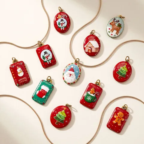 Roestvrij Stalen Kerst Hars Hangers Voor DIY Sieraden Maken Kerstman Sneeuwpop Rendier Boom Peperkoekhuis Emaille Hangers Decoratieve Accessoires