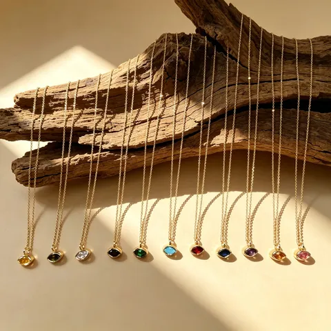 Vintage Copper Cubic Zirconia Rhombus Pendant Necklace Fashion Minimalist Clavicle Chain Colorful Marquise Cut Gemstone Necklace For Women