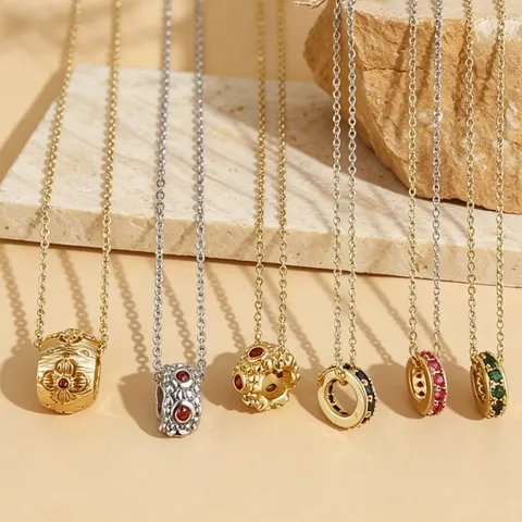 French Vintage Rose Manor Copper Tube Pendant Necklace For Women Elegant Gold Plated Copper Zirconia Inlaid Luxury Jewelry Gift