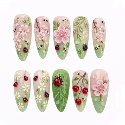 3D Carved Press-on Nails Cute Bee Flower Ladybug Design Green Gradient Leaf False Nails For Women Daily Manicure Nail Art