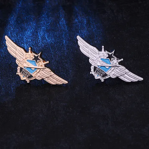 Vintage Zinc Alloy Flight Wings Brooch Badge Military Medal Pin Shield Star Good Luck Coat Suit Overcoat Pin Jewelry Gift For Men Women