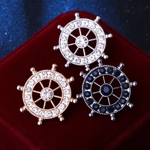 Western Fashion Nautical Ship Wheel Brooch Men Suit Blazer Pin Rhinestone Inlaid Rudder Brooch Jewelry Accessory For Men