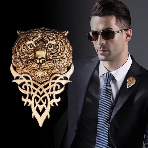 Vintage Alloy Tiger Head Brooch For Men Retro Hollow Pattern Lapel Pin Dominating Animal Suit Accessories Collar Pin