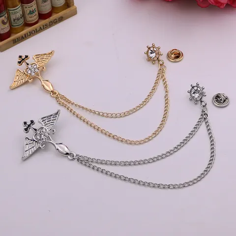Herren Vintage Legierung Adler Kreuz Brosche Mit Doppeltem Quastenkette Schiff Ruder Strass Anzug Reversnadel Gotischer Modeschmuck Zubehör