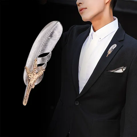 Vintage Alloy Eagle Claw Feather Brooch Suit Lapel Pin Electroplated Metal Badge For Men Women Business Suit Coat Jewelry