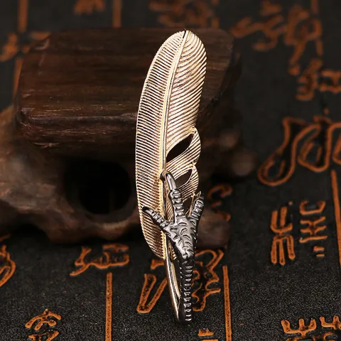 Vintage Alloy Eagle Claw Feather Brooch Suit Lapel Pin Electroplated Metal Badge For Men Women Business Suit Coat Jewelry