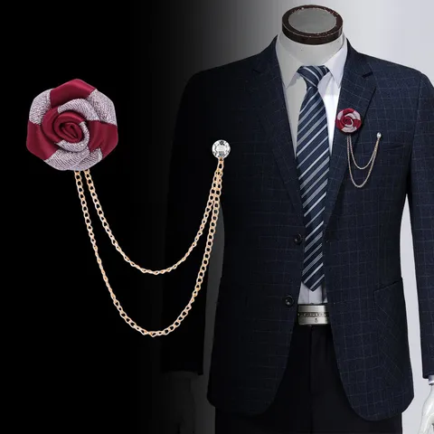 Broche Rose en Tissu pour Homme Avec Chaîne à Gland en Alliage de Zinc Strass Fleur Épingle de Revers pour Costume Mariage Banquet Fête Décoration