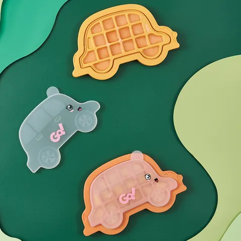 Moule à Glaçons Créatif en Forme de Voitures Mignonnes Boîte à Glace en Plastique avec Couvercle Congélation Rapide Démoulage Facile Outil de Cuisine