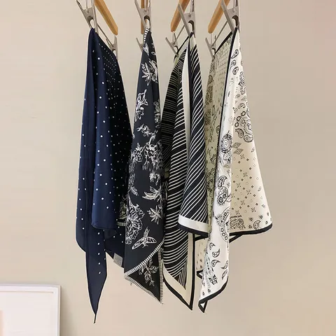 Women French Retro Paisley Printed Polyester Triangle Scarf Fashion Geometric Stripe Hair Bandana