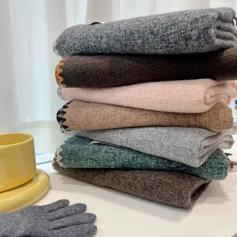 Bufanda de Borlas Cálida y Engrosada de Invierno Para Mujeres Suave Imitación Cachemira Acrílico Bufanda Larga Moda Casual Calentador de Cuello