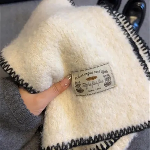 Bufanda de Peluche Espesada de Invierno para Mujer Color Sólido Chal de Punto Cálido Estilo Coreano Calentador de Cuello de Moda
