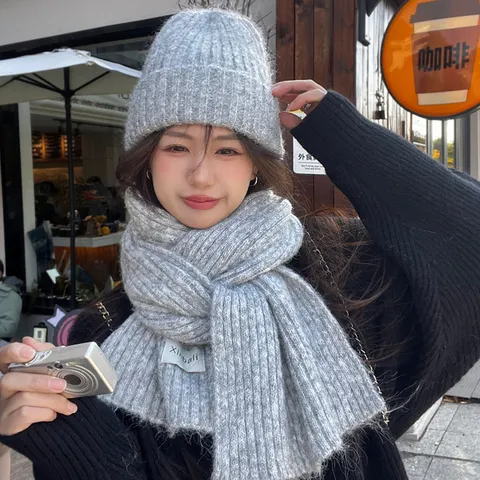 Bufanda de Invierno Cálida Tejida de Punto para Mujer Suave Piel Sintética Color Sólido Casual Moda Bufandas Largas