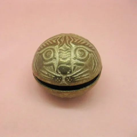 Vintage Brass Tiger Head Bell Pendant For DIY Handmade Jewelry Making Craft Ethnic Totem Relief Pet Animal Collar Accessoires Charms