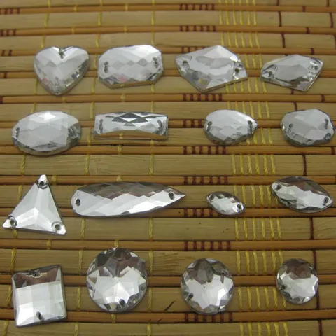Klare Acryl Aufnähbare Strasssteine Mehrere Formen Flache Rückseite Kristall Diamanten Mit Löchern Für Hochzeitskleid Kleidung Dekoration Basteln Zubehör